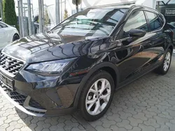 Grau Gebraucht 2024 Seat Arona Style SUV | 21.400 € (Fairer Preis)