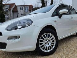 Weiß Gebraucht 2014 Fiat Grande Punto Kleinwagen | 4.400 € (Etwas zu teuer)