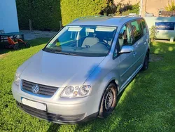 Silber Gebraucht 2004 VW Touran Van / Kleinbus | 3.200 € (Teuer)