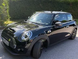 Schwarz Gebraucht 2021 Mini Cooper SE Kleinwagen | 15.000 € (Fairer Preis)