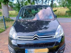 Schwarz Gebraucht 2016 Citroën Berlingo Van / Kleinbus | 4.375 € (Superpreis)