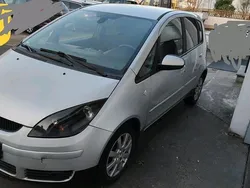 Grau Gebraucht 2009 Mitsubishi Colt Kleinwagen | 549 €