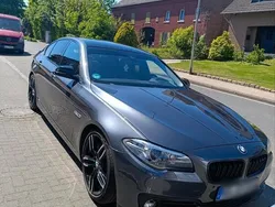Grau Gebraucht 2015 BMW 530 Sport Line Limousine | 13.750 € (Superpreis)