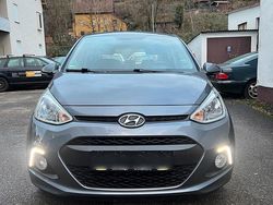 Grau Gebraucht 2015 Hyundai i10 Kleinwagen | 9.030 € (Fairer Preis)