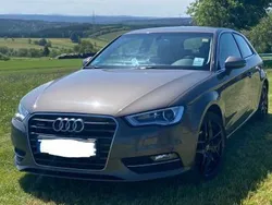 Braun Gebraucht 2015 Audi A3 Ambiente Coupé | 15.000 €