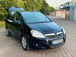 Schwarz Gebraucht 2008 Opel Zafira Van / Kleinbus | 2.000 € (Fairer Preis)