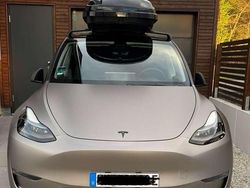 Beige Gebraucht 2023 Tesla Model Y SUV | 36.948 € (Fairer Preis)