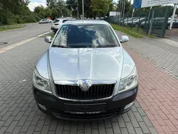 Silber Gebraucht 2009 Skoda Octavia Ambiente Limousine | 2.699 € (Etwas zu teuer)