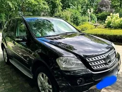 Schwarz Gebraucht 2006 Mercedes ML280 SUV | 6.600 €