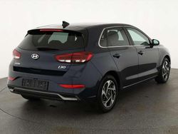 Sailing blue pearl Gebraucht 2024 Hyundai i30 Style Kombi | 21.290 € (Guter Preis)