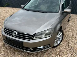 Braun Gebraucht 2012 VW Passat Highline Limousine | 8.499 € (Guter Preis)