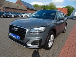 Grau Gebraucht 2019 Audi Q2 Sport SUV | 18.980 € (Fairer Preis)