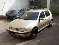 Beige Gebraucht 2000 VW Golf IV Edition Limousine | 600 € (Guter Preis)