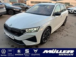 Weiß Gebraucht 2022 Skoda Octavia RS Kombi | 43.990 €