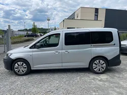 Reflexsilber metallic Gebraucht 2022 VW Caddy Maxi Basis Van / Kleinbus | 18.921 € (Fairer Preis)
