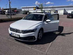 Weiß Gebraucht 2020 VW Passat GTE Kombi | 23.500 € (Etwas zu teuer)