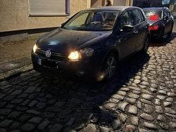 Blau Gebraucht 2012 VW Golf Limousine | 4.600 € (Fairer Preis)