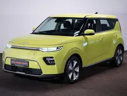 Grün Gebraucht 2021 Kia Soul EV 4 SUV | 14.895 € (Fairer Preis)