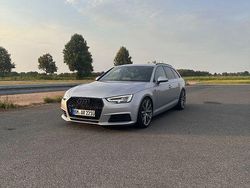 Silber Gebraucht 2016 Audi A4 Ambiente Kombi | 18.900 € (Guter Preis)