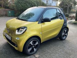 Schwarz Gebraucht 2017 Smart ForTwo Cabrio Passion Cabrio | 15.000 € (Fairer Preis)