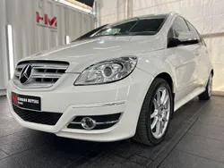 Weiß Gebraucht 2008 Mercedes B200 Van / Kleinbus | 4.989 € (Fairer Preis)