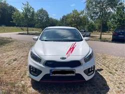 Weiß Gebraucht 2016 Kia ProCeed GT-Challenge Kleinwagen | 12.500 € (Fairer Preis)