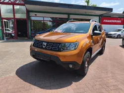 Orange Gebraucht 2018 Dacia Duster Comfort SUV | 14.490 € (Teuer)