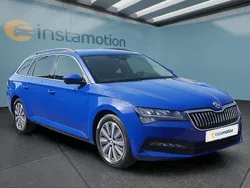 Blau Gebraucht 2021 Skoda Superb Kombi | 25.499 € (Guter Preis)