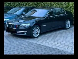 Schwarz Gebraucht 2012 BMW 750 Comfort Edition Limousine | 20.000 € (Etwas zu teuer)