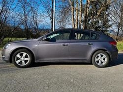 Grau Gebraucht 2011 Chevrolet Cruze Limousine | 5.999 € (Teuer)