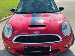 Rot Gebraucht 2009 Mini John Cooper Works Clubman Kombi | 7.900 € (Teuer)