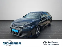 Grenadillschwarz metallic (metallic) Gebraucht 2024 VW Passat IQ Drive Kombi | 33.300 € (Guter Preis)