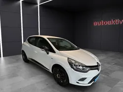Weiß Gebraucht 2019 Renault Clio IV LIMITED Kleinwagen | 7.990 € (Guter Preis)