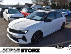 Lack weiss banquise/typ aussen Gebraucht 2024 Opel Astra Limousine | 25.900 € (Etwas zu teuer)