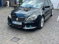 Schwarz Gebraucht 2010 Suzuki Kizashi Sport Limousine | 5.250 € (Guter Preis)