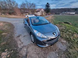 Silber Gebraucht 2025 Peugeot 207 CC Cabrio | 2.900 €