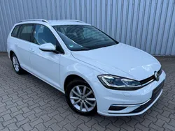 Pure white Gebraucht 2020 VW Golf VII Highline Kombi | 11.890 € (Superpreis)