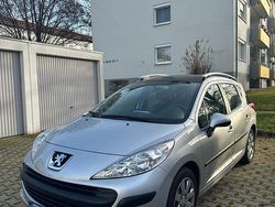 Silber Gebraucht 2009 Peugeot 207 Tendance Kombi | 3.799 € (Fairer Preis)