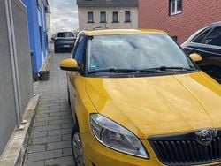 Gelb Gebraucht 2014 Skoda Fabia Cool Edition Kleinwagen | 5.499 € (Fairer Preis)