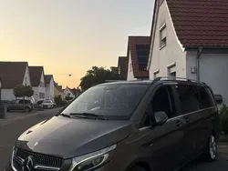 Grau Gebraucht 2014 Mercedes V250 Avantgarde Edition Van / Kleinbus | 28.000 € (Superpreis)