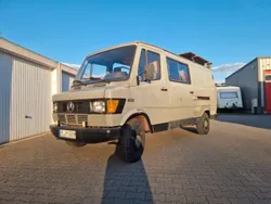 Grün Gebraucht 1980 Mercedes T1 Van | 7.500 €