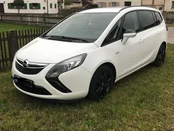 Weiß Gebraucht 2014 Opel Zafira Van / Kleinbus | 7.350 € (Fairer Preis)