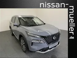 Grau ceramic Gebraucht 2024 Nissan X-Trail Tekna+ SUV | 40.850 € (Teuer)