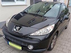 Schwarz Gebraucht 2008 Peugeot 207 Coupé | 1.900 € (Fairer Preis)