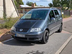 Grau Gebraucht 2007 VW Sharan Van / Kleinbus | 2.600 € (Guter Preis)