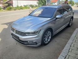 Silber Gebraucht 2017 VW Passat R-line Kombi | 20.890 € (Etwas zu teuer)