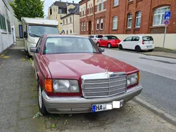 Rot Gebraucht 1987 Mercedes S260 Limousine | 5.200 €