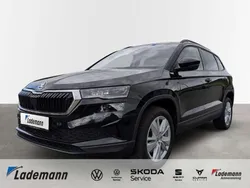 Schwarzmagic perleffekt Gebraucht 2024 Skoda Karoq Selection SUV | 30.429 € (Guter Preis)