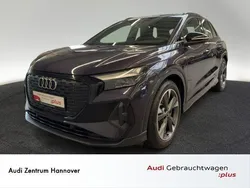Auroraviolett metallic Gebraucht 2022 Audi Q4 e-tron Ambiente SUV | 30.950 € (Etwas zu teuer)