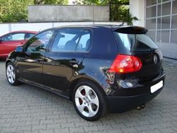 Schwarz metallic Gebraucht 2005 VW Golf IV GTI Limousine | 11.999 €